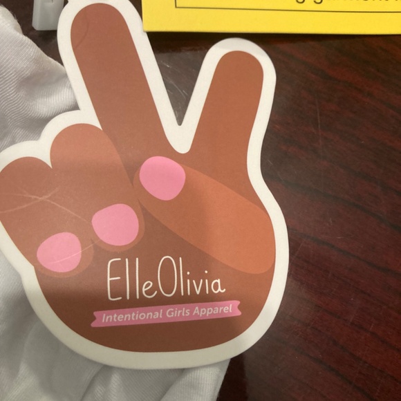 Elle Olivia 2T Long Sleeve Girl's Diversity African American Girl White T-Shirt - Picture 3 of 4